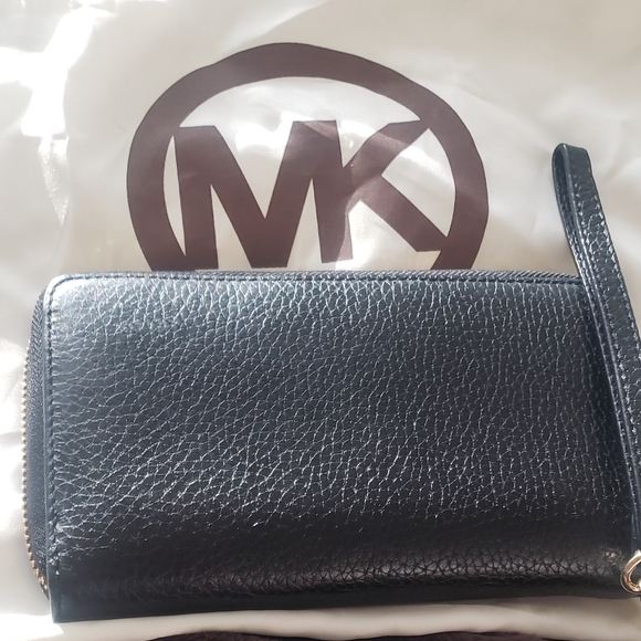 💫MICHAEL KORS: Fulton Large Multifunctional Phone Case, Wristlet / Wallet - Picture 6 of 6